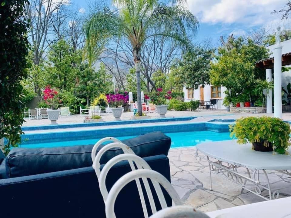 La Casita Inn Bustamante Exteriör bild