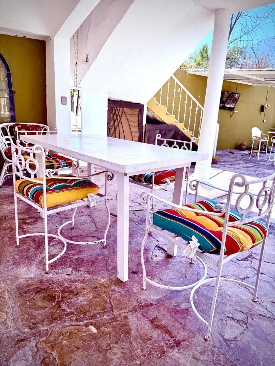 La Casita Inn Bustamante Exteriör bild