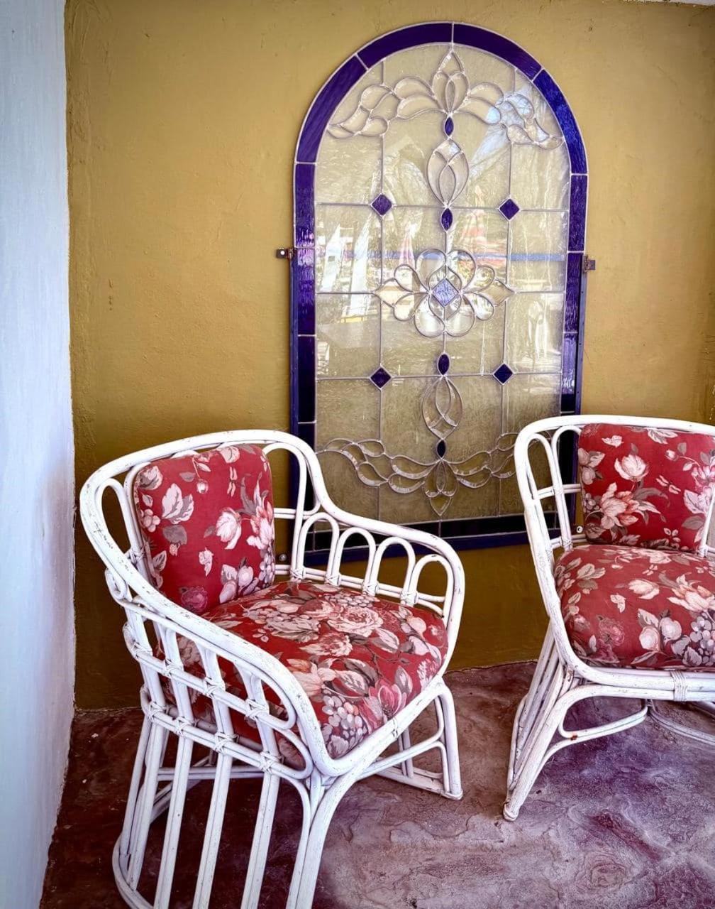 La Casita Inn Bustamante Exteriör bild