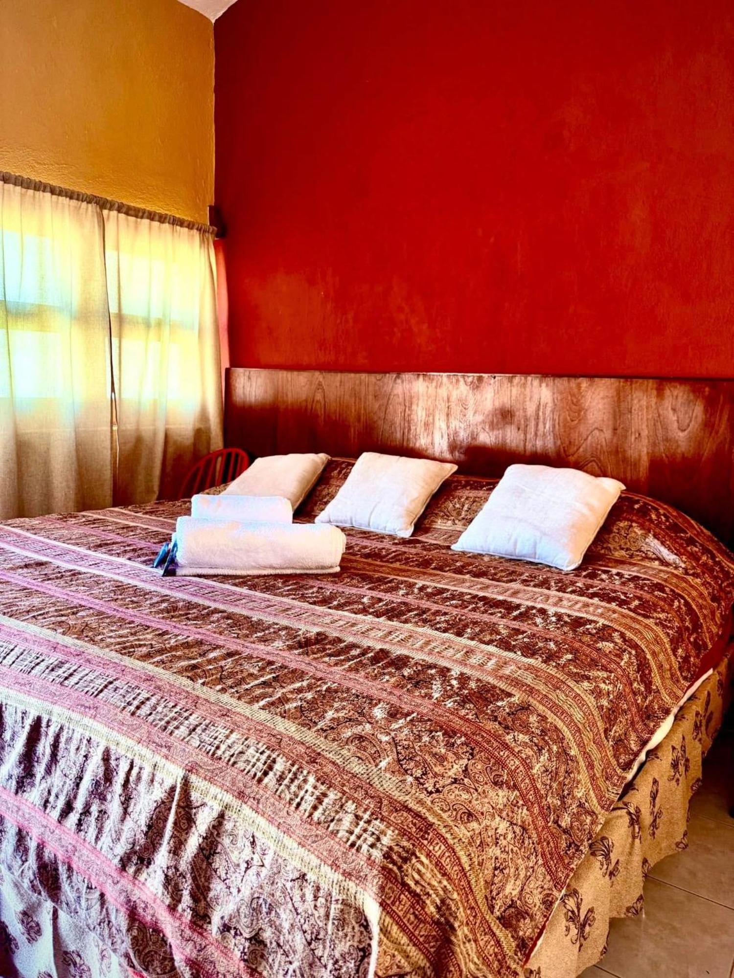 La Casita Inn Bustamante Exteriör bild